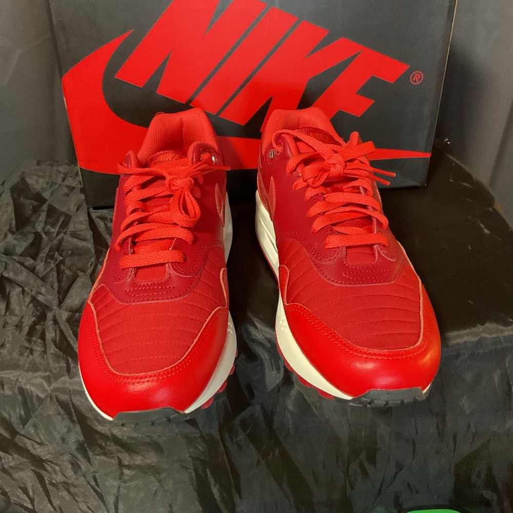 Nike Air Max 1 ( Gym Red Crimson) Sneakers
